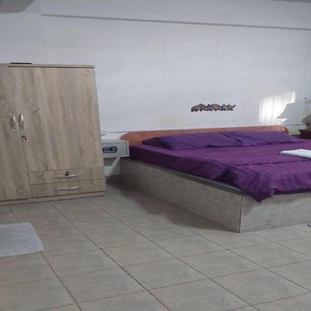 Pluemchai Guesthouse 좀티엔 비치 외부 사진