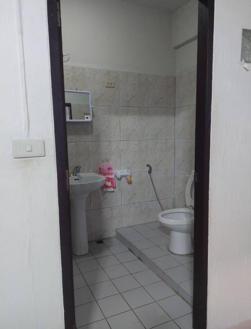 Pluemchai Guesthouse 좀티엔 비치 외부 사진