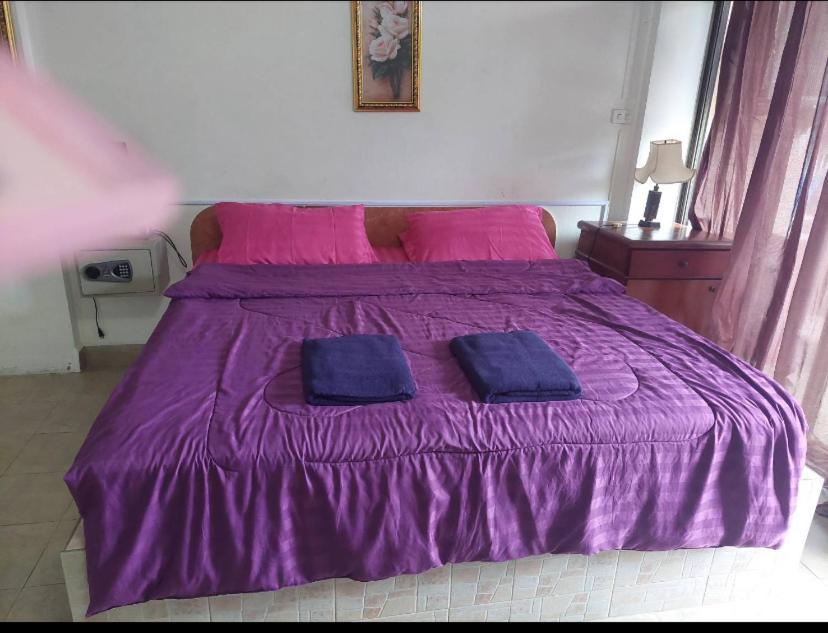Pluemchai Guesthouse 좀티엔 비치 외부 사진