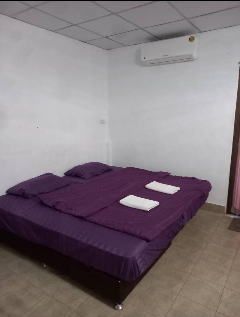 Pluemchai Guesthouse 좀티엔 비치 외부 사진