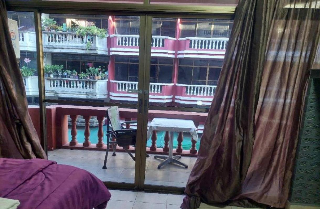 Pluemchai Guesthouse 좀티엔 비치 외부 사진